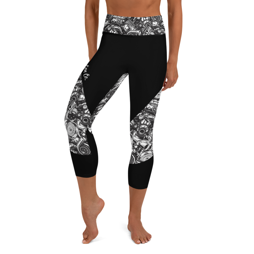 GEEK YOGA CAPRI LEGGINGS