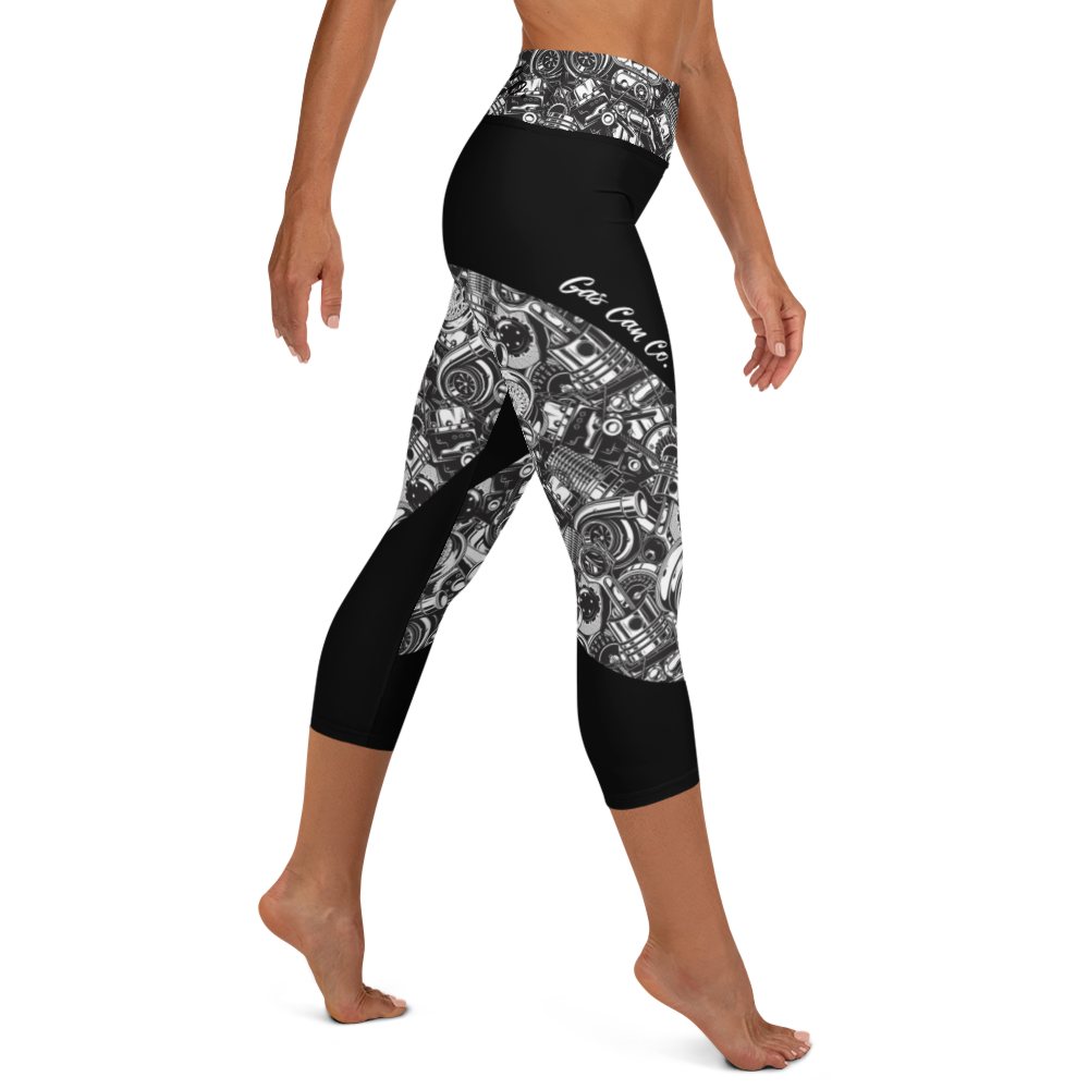 GEEK YOGA CAPRI LEGGINGS