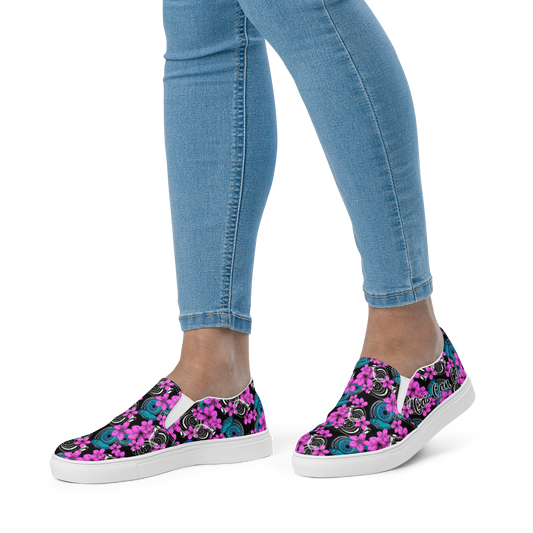 SAKURA SLIP ON'S